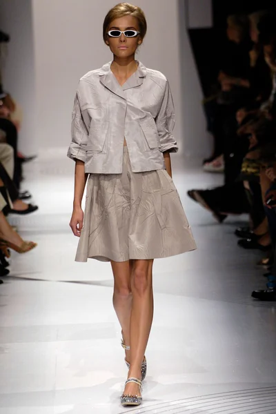 Look 38